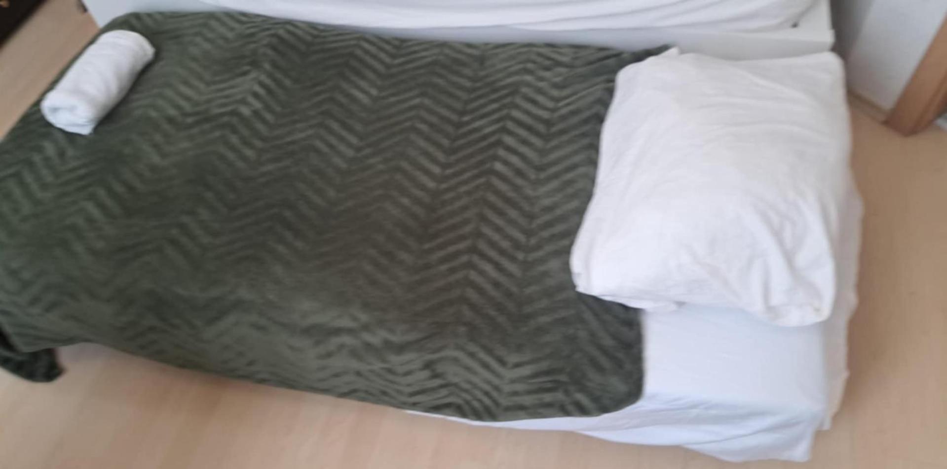 Trendy 2 Room Flat, Next To Corvin Mall Free Huge Garage! Ac,Dishwasher,Washmachine, Smart Tv Budapest Esterno foto